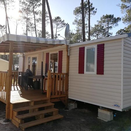 Mobilhome Saint Julien En Born Bagian luar foto